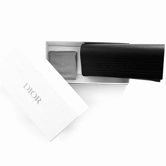 DiorSignature B8U Oval Sunglasses - Picture 6 of 6